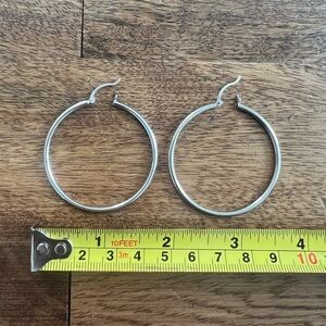 14K White Gold Hoop Earrings